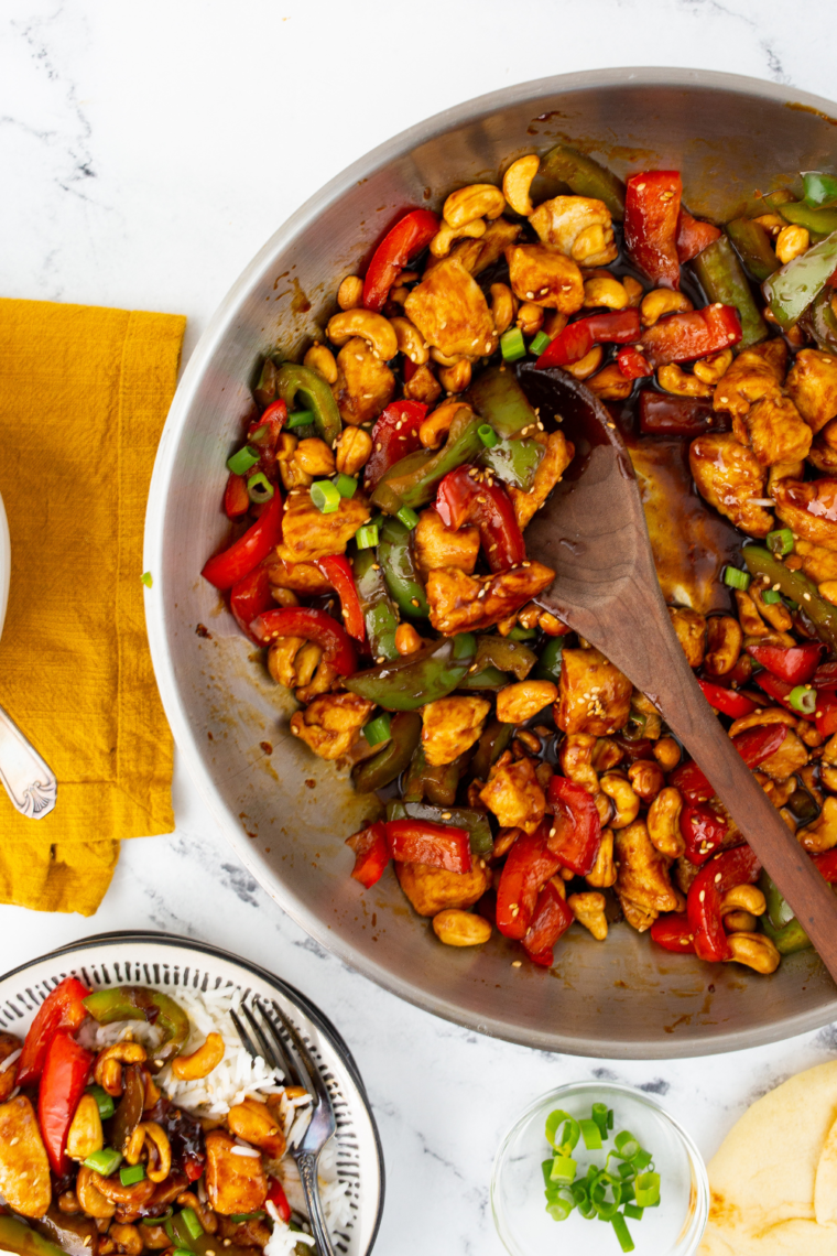 Delicious Air Fryer Cashew Chicken with crispy chicken, savory sauce, and crunchy cashews