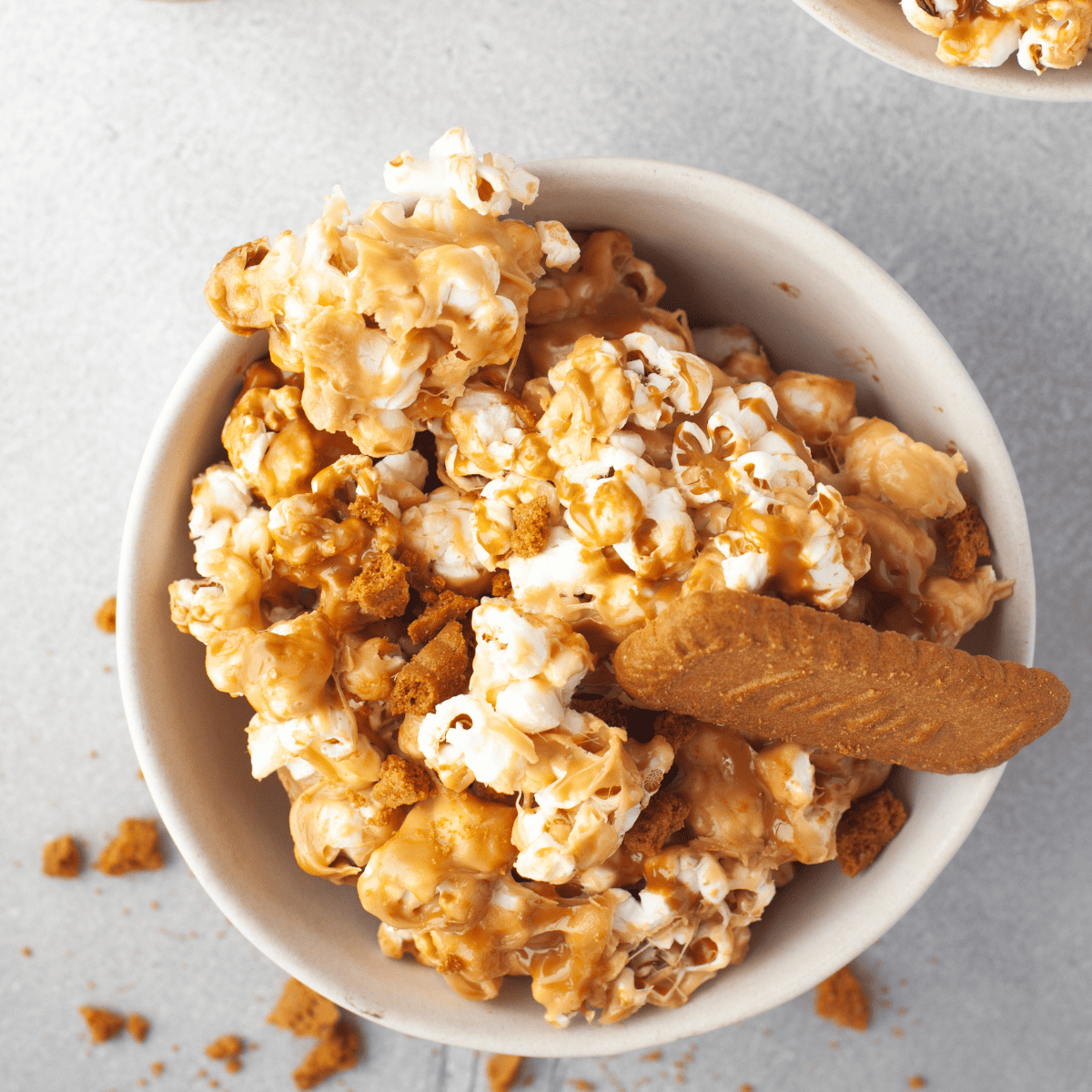 Air Fryer biscoff popcorn (1)