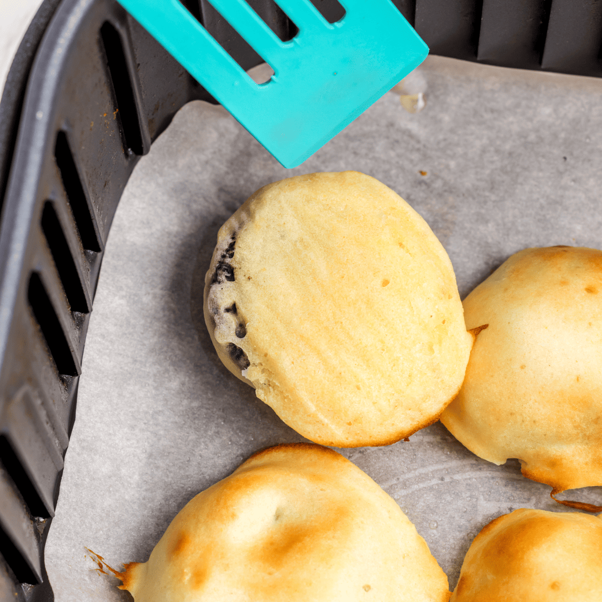 Air Fryer Pancake Batter Oreos Fork To Spoon
