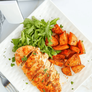 Air Fryer Thin Chicken Breast is the fastest way I know to get juicy, restaurant‑quality chicken on the table on a weeknight. Cook thin‑sliced breasts at 400°F for 8–10 minutes, flipping once, until they hit an internal temperature of 165°F — that's it. No breading, no brining, no dry, rubbery chicken.