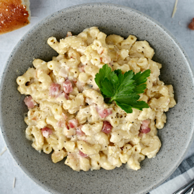 Air Fryer Carbonara Mac and Cheese