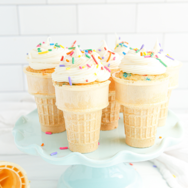 Air-Fryer-Ice-Cream-Cone-Cupcakes-8