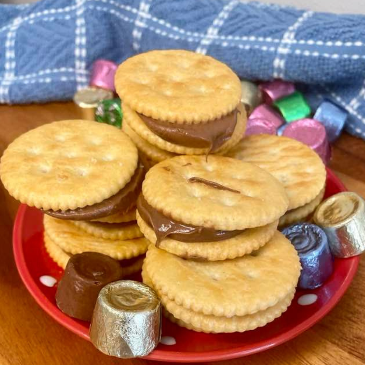 Air Fryer Rolo Stuffed Ritz Crackers - Fork To Spoon