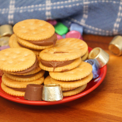 Air Fryer Rolo Stuffed Ritz Crackers - Fork To Spoon