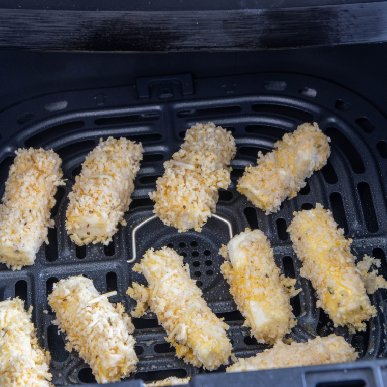 How To Make Low-Carb Mozzarella Sticks Air Fryer