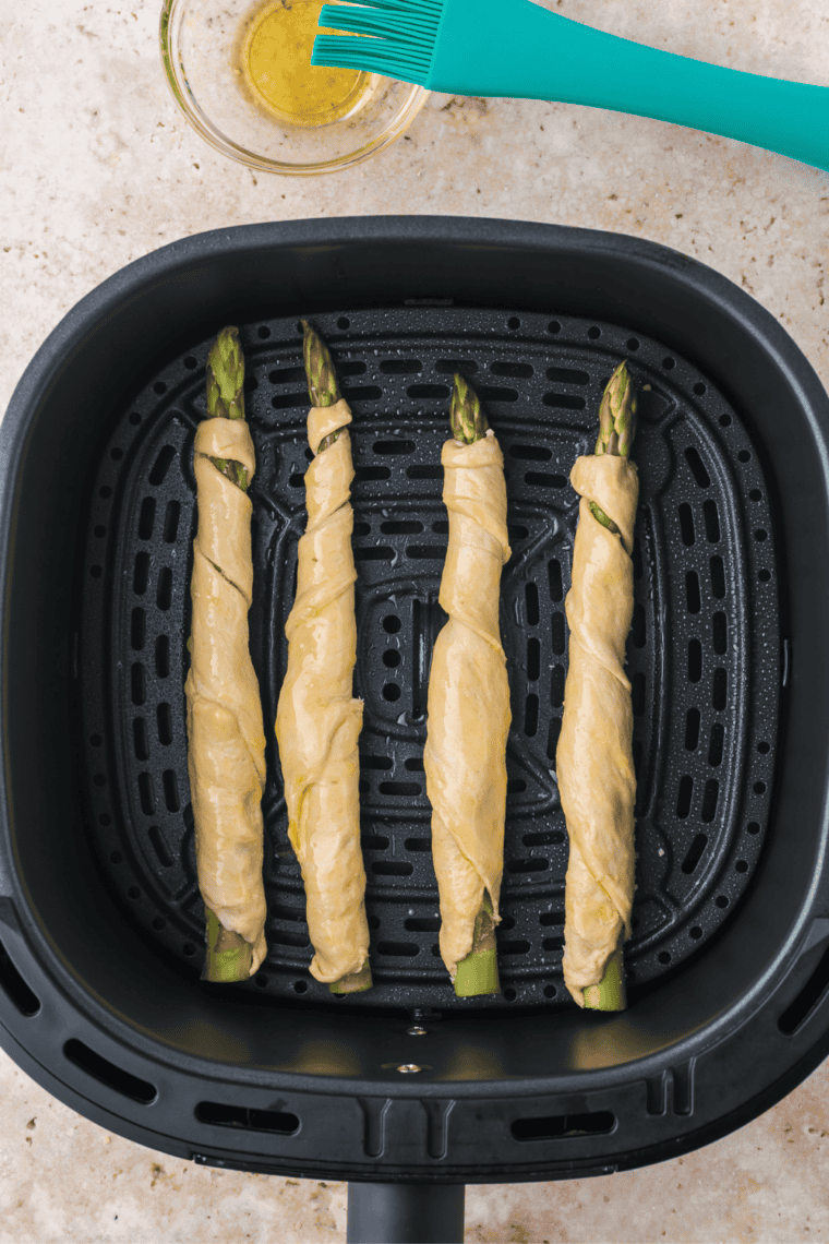 Air Fryer Asparagus Crescent Rolls