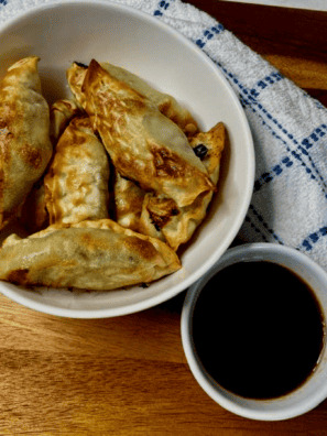 Air-Fryer-Bibigo-Mandu-Dumplings-7