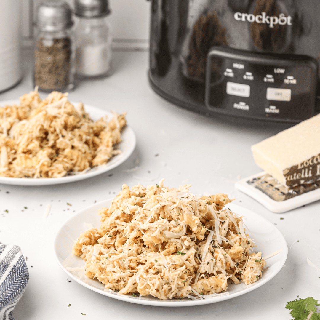 Crockpot Garlic Parmesan Chicken Pasta (Buffalo Wild Wings) - Fork To Spoon