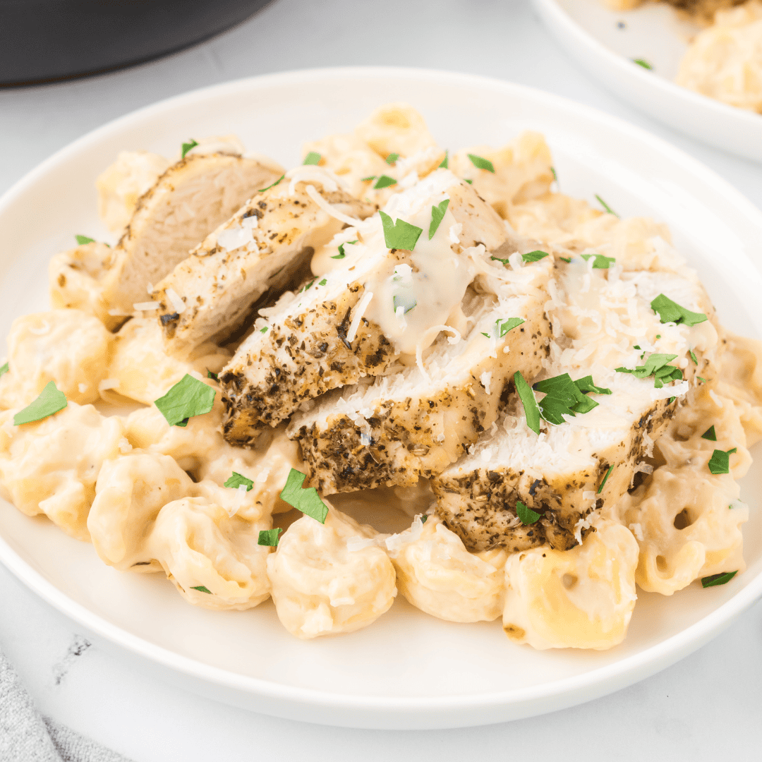 Copycat Olive Garden Chicken Tortelloni Alfredo-image