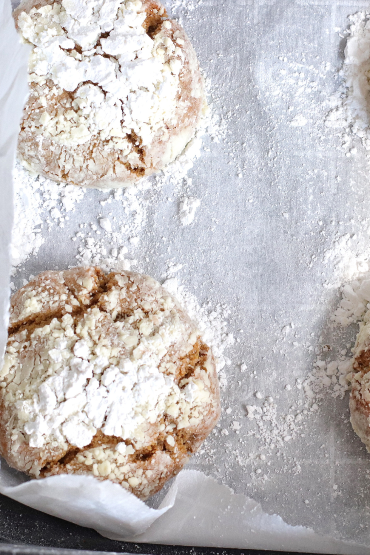 Air Fryer Gingerbread Crinkle Cookies