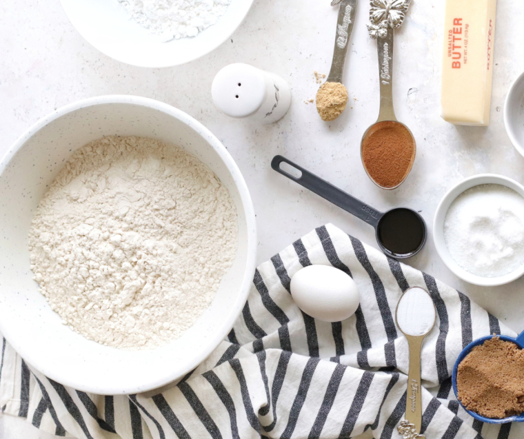 Air Fryer Gingerbread Crinkle Cookies