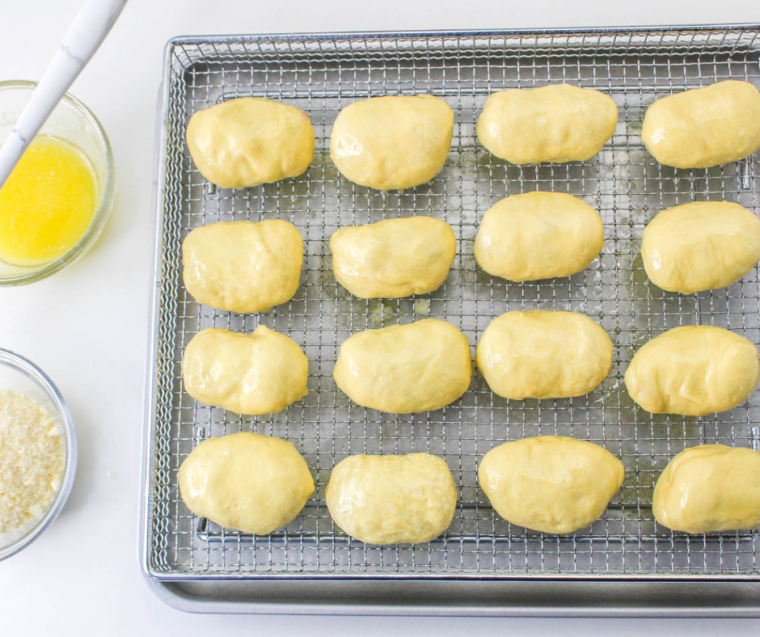 Air Fryer Pizza Puffs