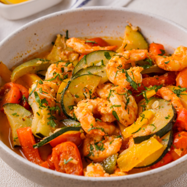 Air Fryer Shrimp Foil Packets with seasoned shrimp and colorful vegetables"