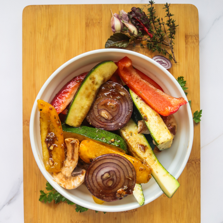 Mix the vegetables in a small bowl, mixing well to combine.