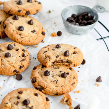 Copycat Potbelly Oatmeal Chocolate Chip Cookies