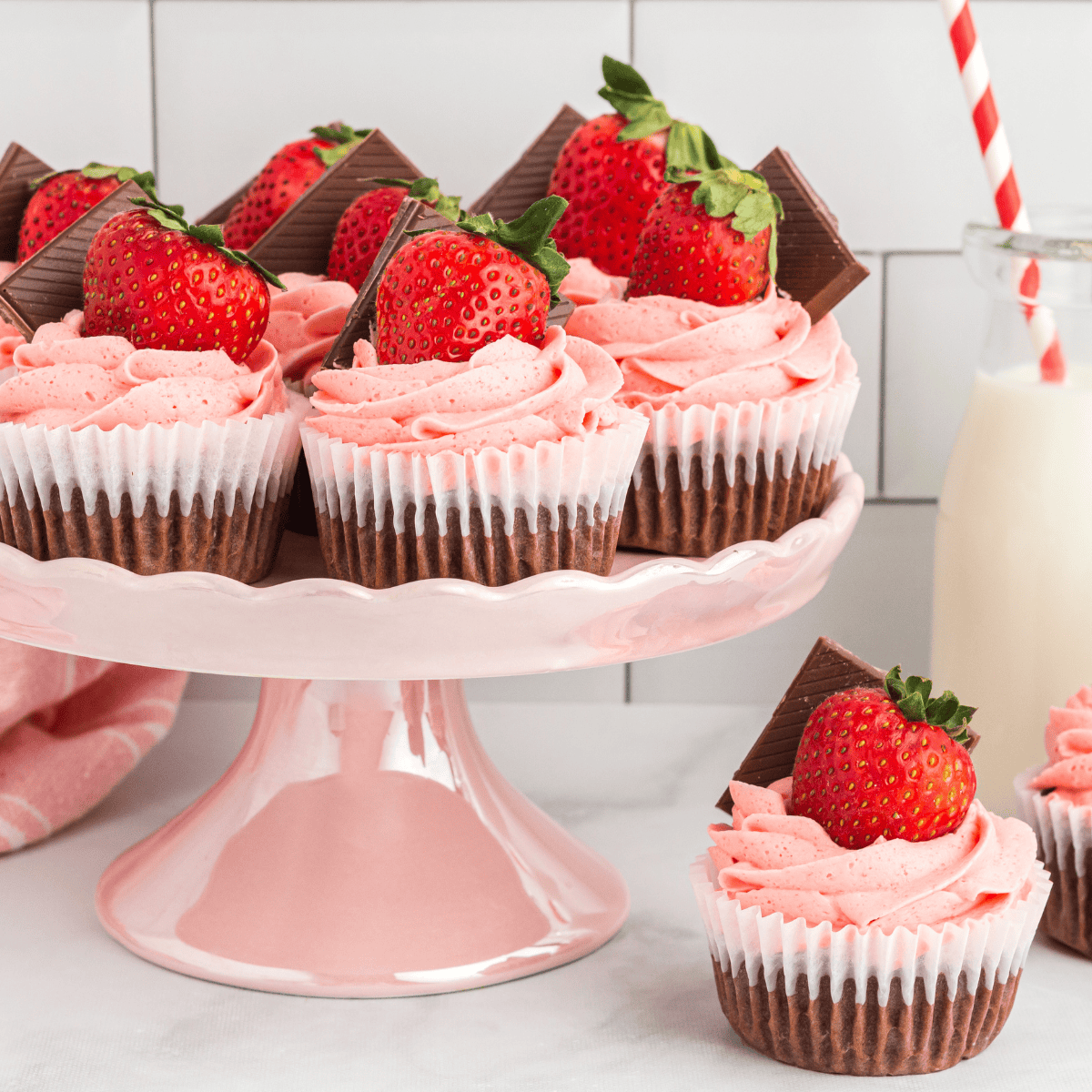 Air Fryer Chocolate Strawberry Cupcakes with a moist chocolate base and topped with fresh strawberries for a perfect sweet treat.