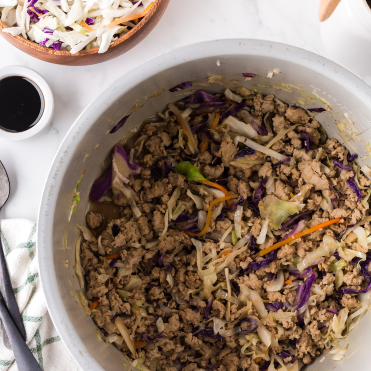 Ninja Foodi Chicken Egg Roll Bowls are packed with flavor, offering the same delicious taste as an egg roll but in a deconstructed form. This nutrient-packed recipe is quick and easy, making it perfect for a fast, satisfying meal!