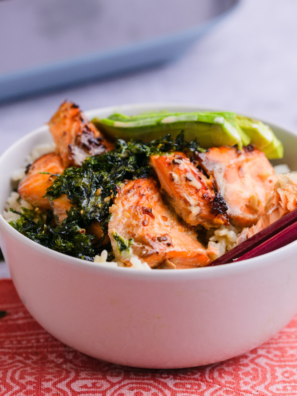 Enjoy a healthy and delicious meal with Air Fryer Salmon Bowls, featuring perfectly cooked salmon, fresh veggies, and a flavorful sauce – all made effortlessly in your air fryer.