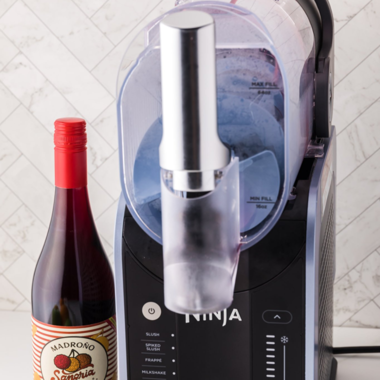 Steps to clean Ninja SLUSHi Professional Frozen Drink Maker for optimal performance."