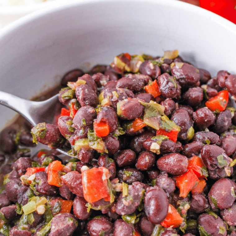 Delicious Copycat Chili’s Black Beans simmered to perfection with spices and seasonings, perfect for serving with Mexican meals.