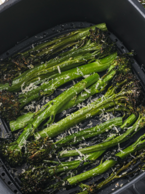Quick, healthy, and perfectly crispy—Air Fryer Tenderstem Broccoli is an easy side dish packed with flavor and ready in just minutes.