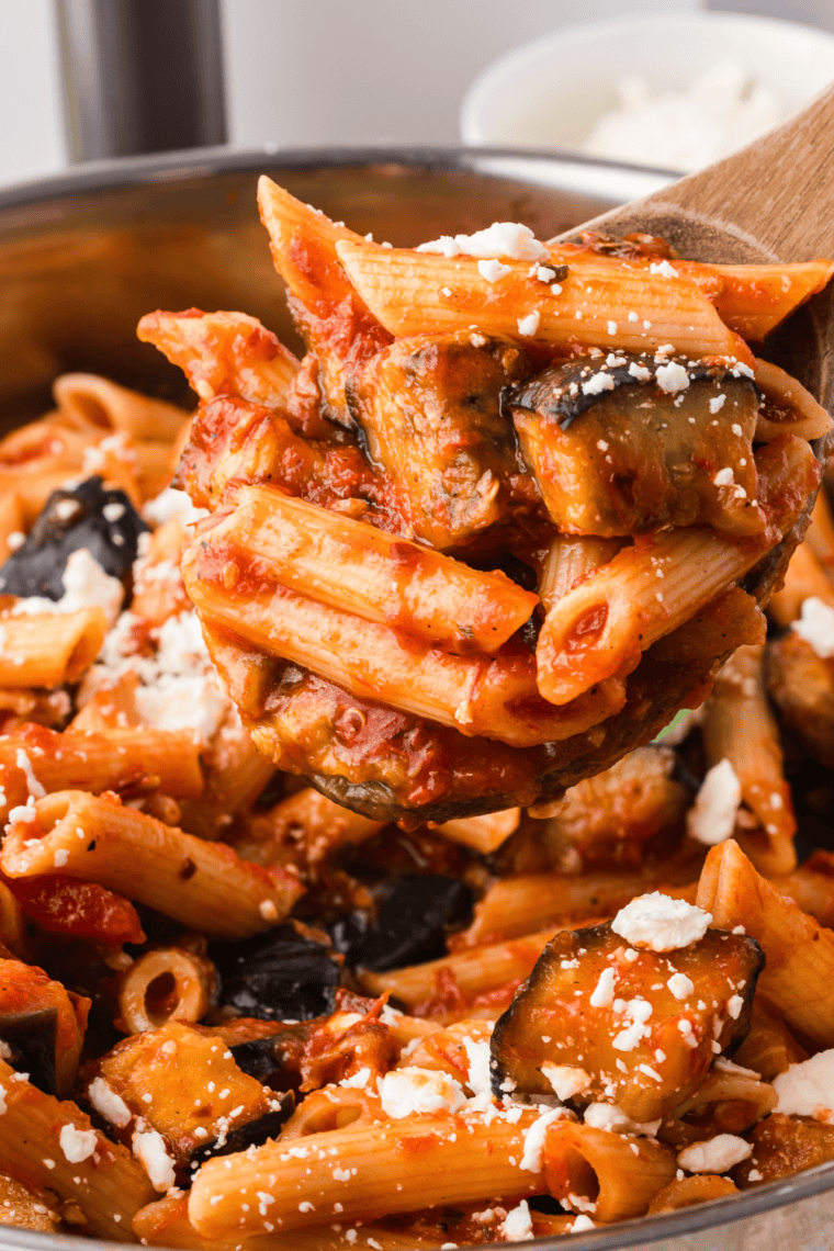 Crispy air-fried eggplant mixed with marinara sauce and pasta, creating a flavorful and easy Air Fryer Pasta alla Norma.