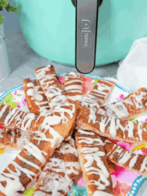 Air Fryer Copycat Pizza Hut Cinnamon Sticks