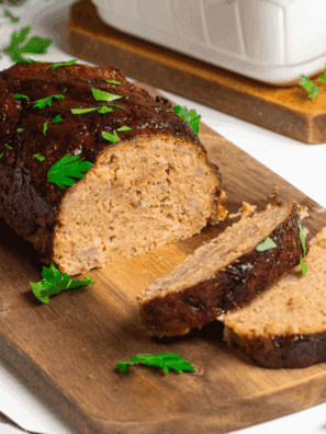 Try this Easy Lipton Onion Soup Meatloaf recipe for a simple, flavorful, and hearty meal. Made with Lipton onion soup mix, this meatloaf is packed with savory flavor and perfect for any occasion.
