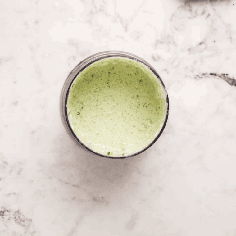 Mix the creamy avocado lime sauce together until smooth in the food processor.
