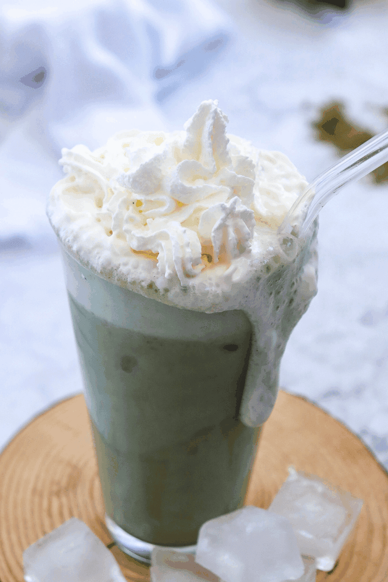 Refreshing Ninja Creami Starbucks Matcha Green Tea Frappuccino with creamy texture, vibrant matcha flavor, and whipped cream topping.