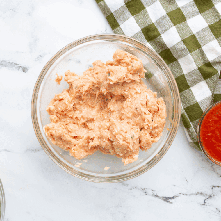 Mix the chicken mixture, until well combined.