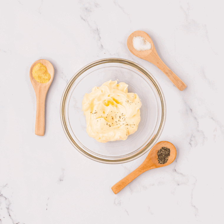 Mix the ingredients into a small mixing bowl.