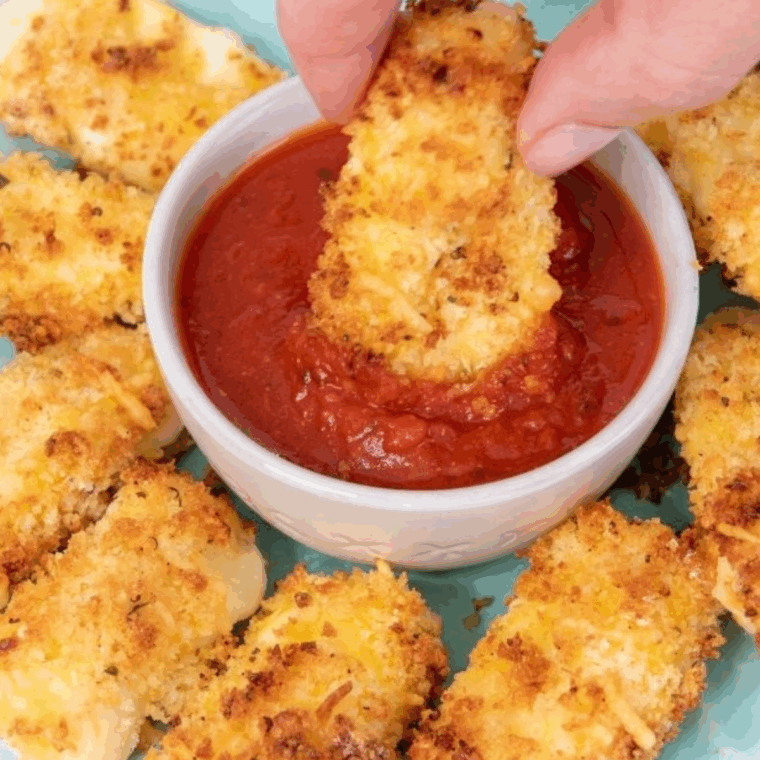 Homemade Arby’s Marinara Sauce in a bowl, perfect for dipping.