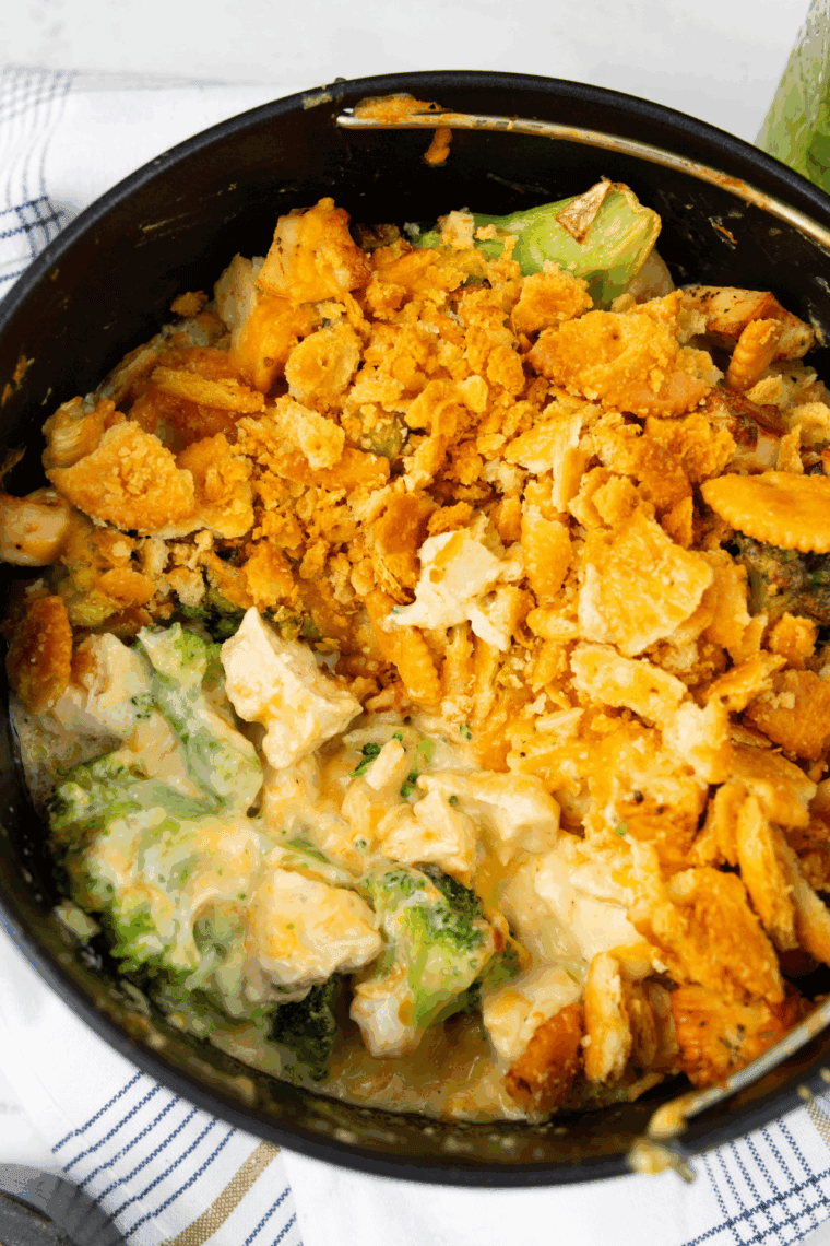 Cheesy Chicken Divan casserole with broccoli and golden breadcrumb topping baked to perfection.