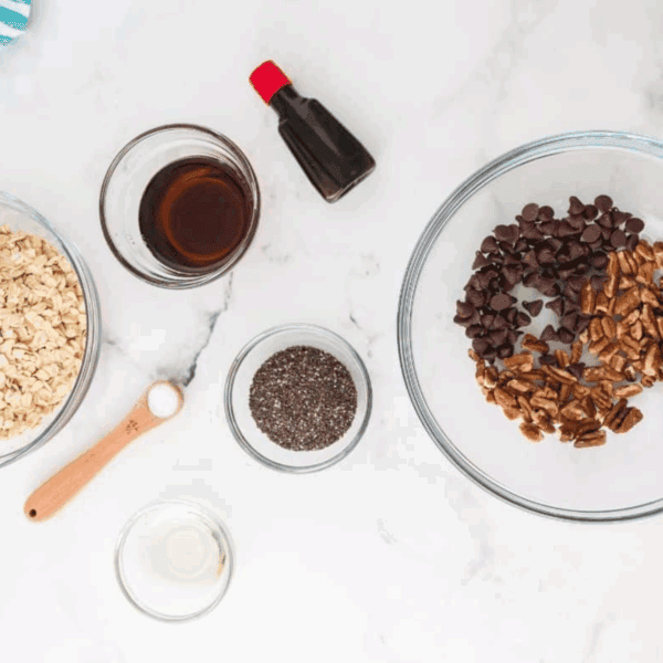 Copycat Quaker Chewy Chocolate Chip Granola Bars - Fork To Spoon