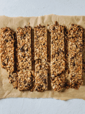 Copycat Quaker Chewy Chocolate Chip Granola Bars