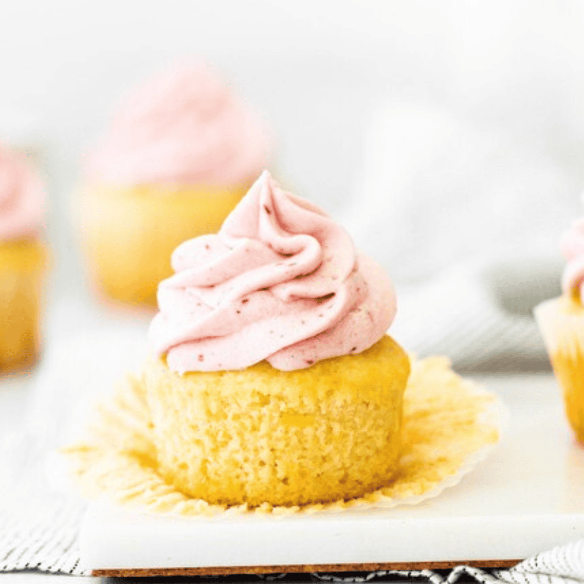 From Scratch Lemon Raspberry Cupcakes