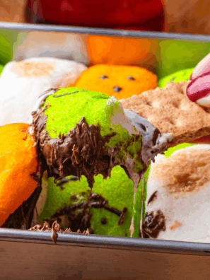 Easy Air Fryer Halloween S’mores Dip