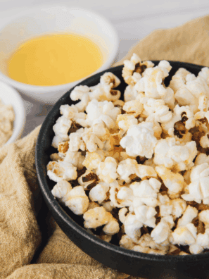 Easy Cast Iron Popcorn