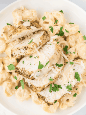 Easy Copycat Fazoli’s Alfredo Sauce