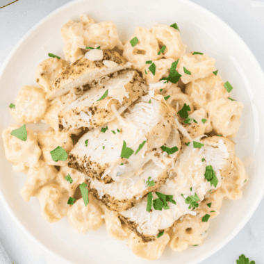 Easy Copycat Fazoli’s Alfredo Sauce