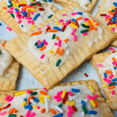 Easy Air Fryer Raspberry Pop Tarts