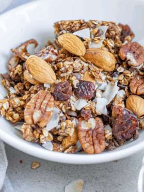 Make delicious homemade granola with this Easy First Watch Copycat Granola Recipe. Crunchy, lightly sweet, and perfect for yogurt, smoothie bowls, or healthy snacking—your new go-to breakfast staple!