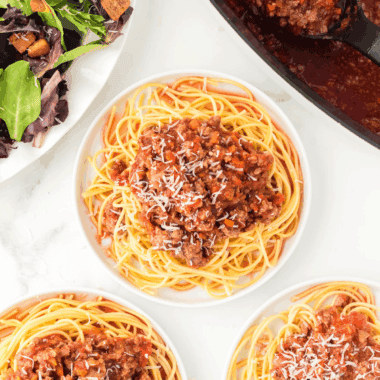 Easy Olive Garden Bolognese Sauce