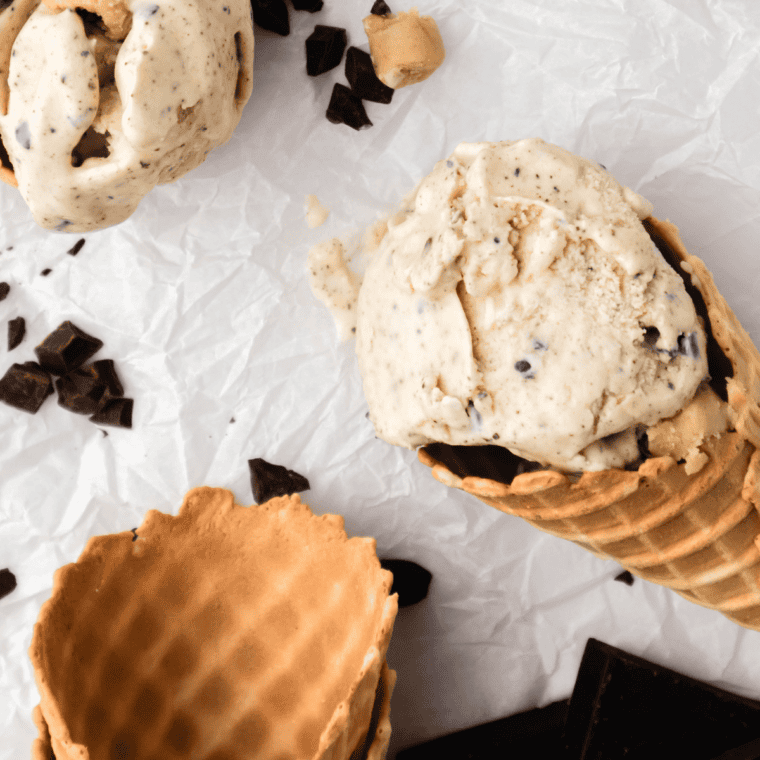 Ninja Creami copycat Baskin-Robbins Mom’s Makin’ Cookies ice cream with chocolate chip cookies and cookie dough chunks.