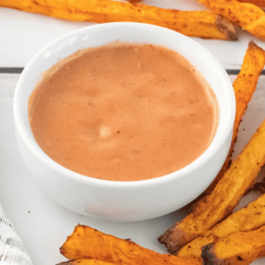 reamy burger sauce in bowl copycat Hardee&rsquo;s Big Twin Sauce