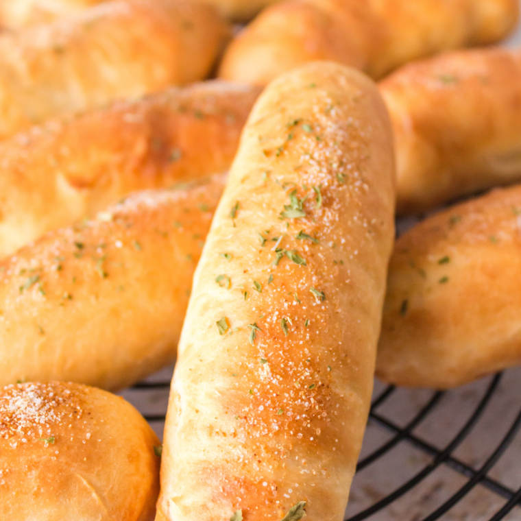 Fazoli&rsquo;s copycat breadsticks brushed with garlic butter, baked until soft, fluffy, and golden brown with a buttery finish.