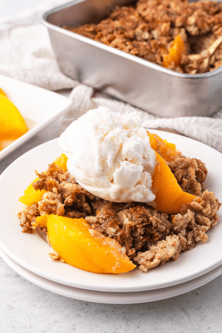 Copycat Kashi GoLean Crunch recipe with crunchy granola clusters and text overlay