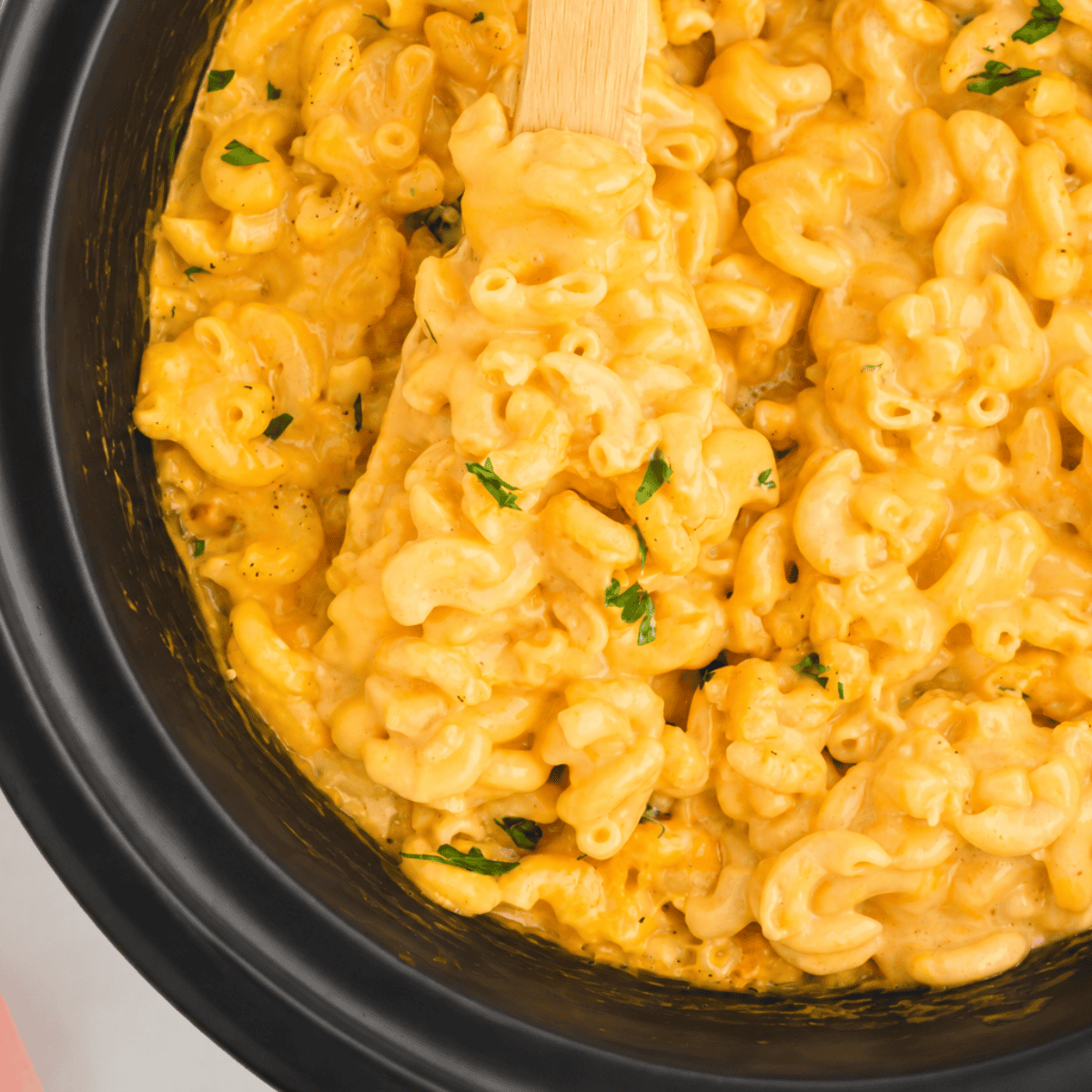 Paula Deen Crockpot Mac and Cheese